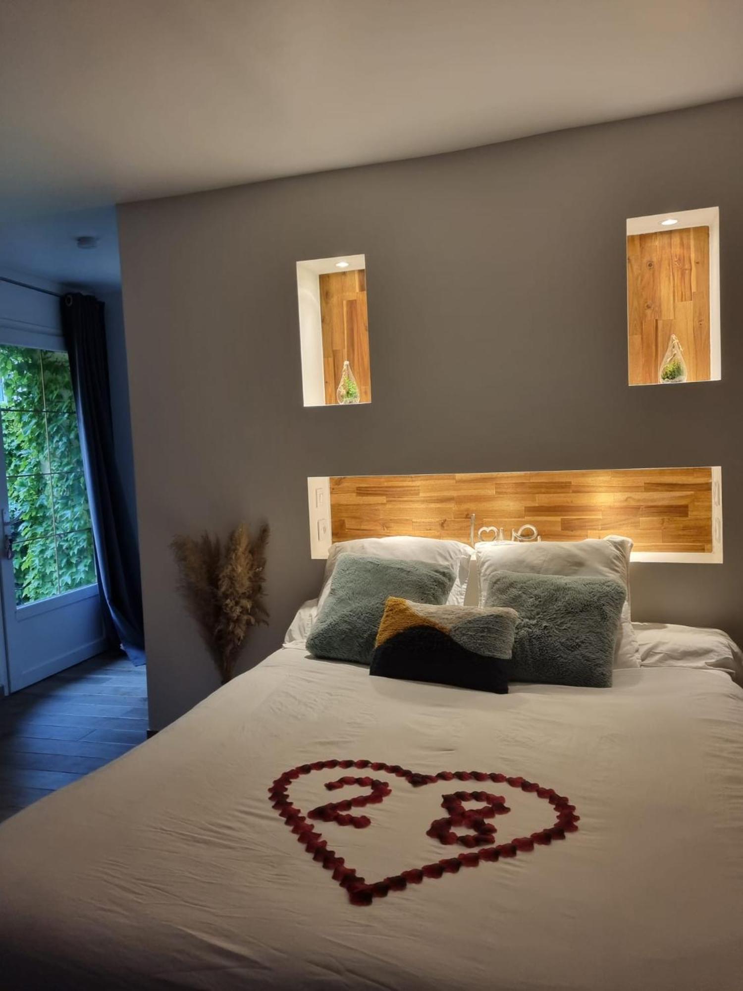 Suite De Charme Avec Jacuzzi Et Jardin Privatif Paris Au Calme Saint-Prix (Val d'Oise) Exterior foto